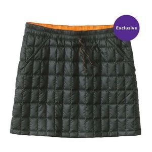 Patagonia recycled down skirt in green